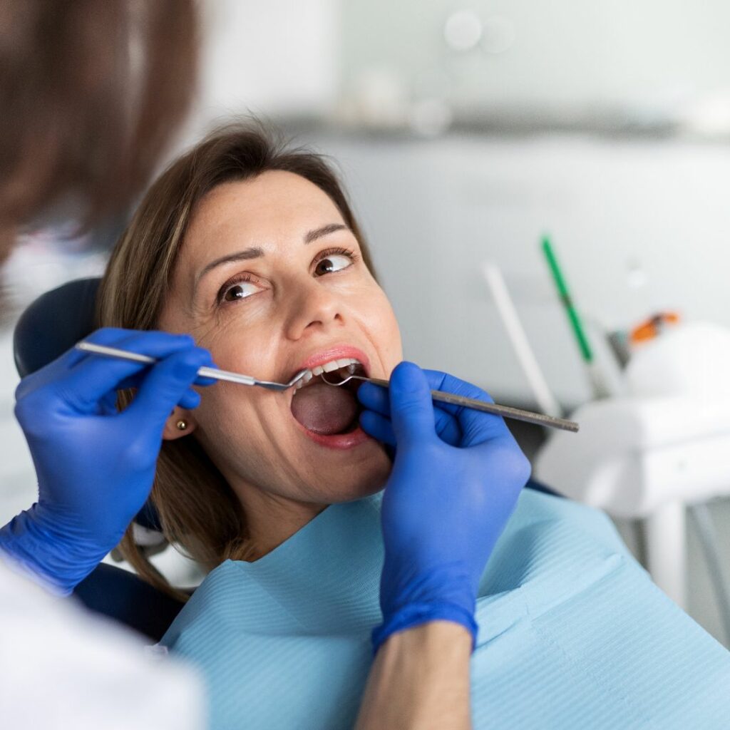 patient getting a Gum disease in Forest Hill